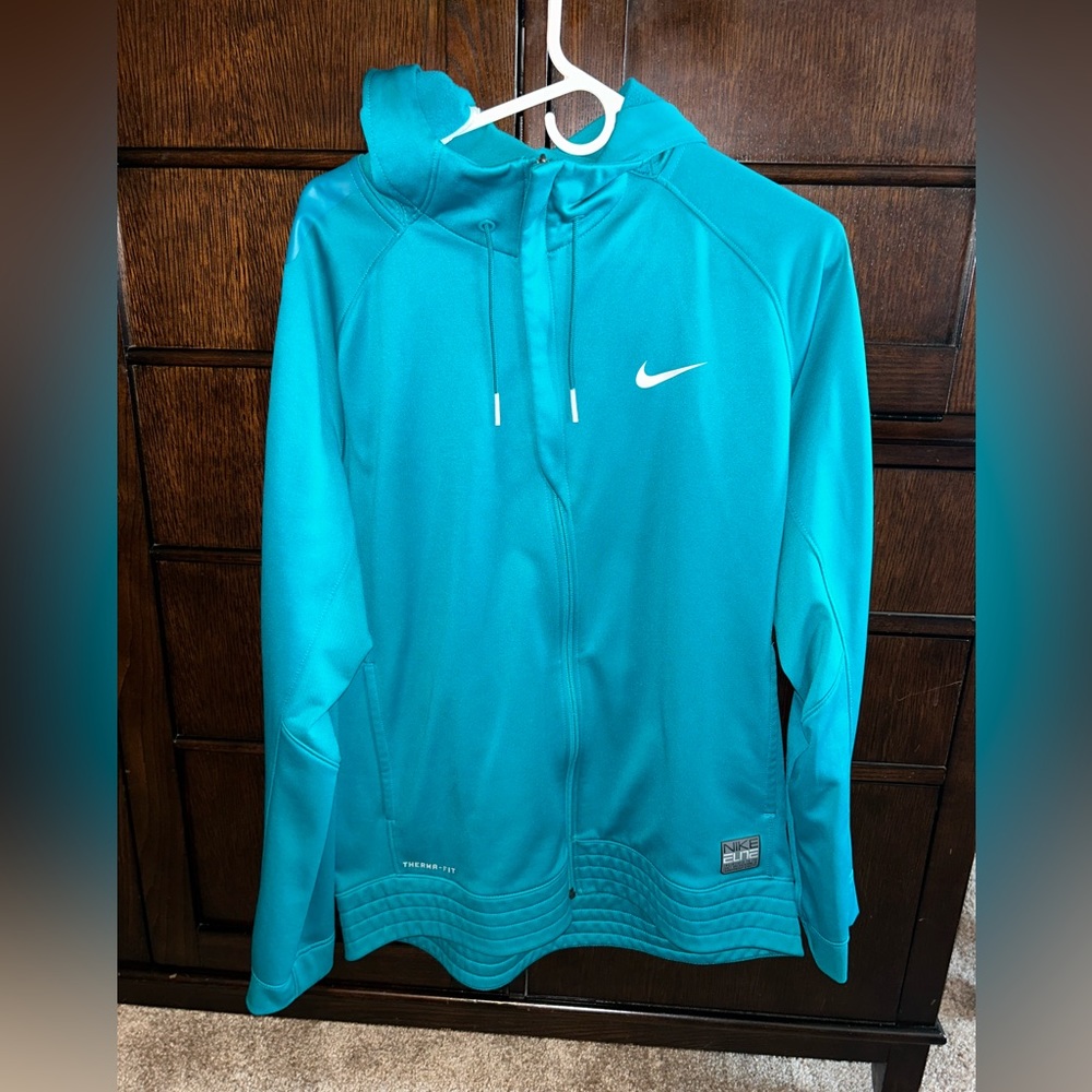 Nike elite zip up jacket